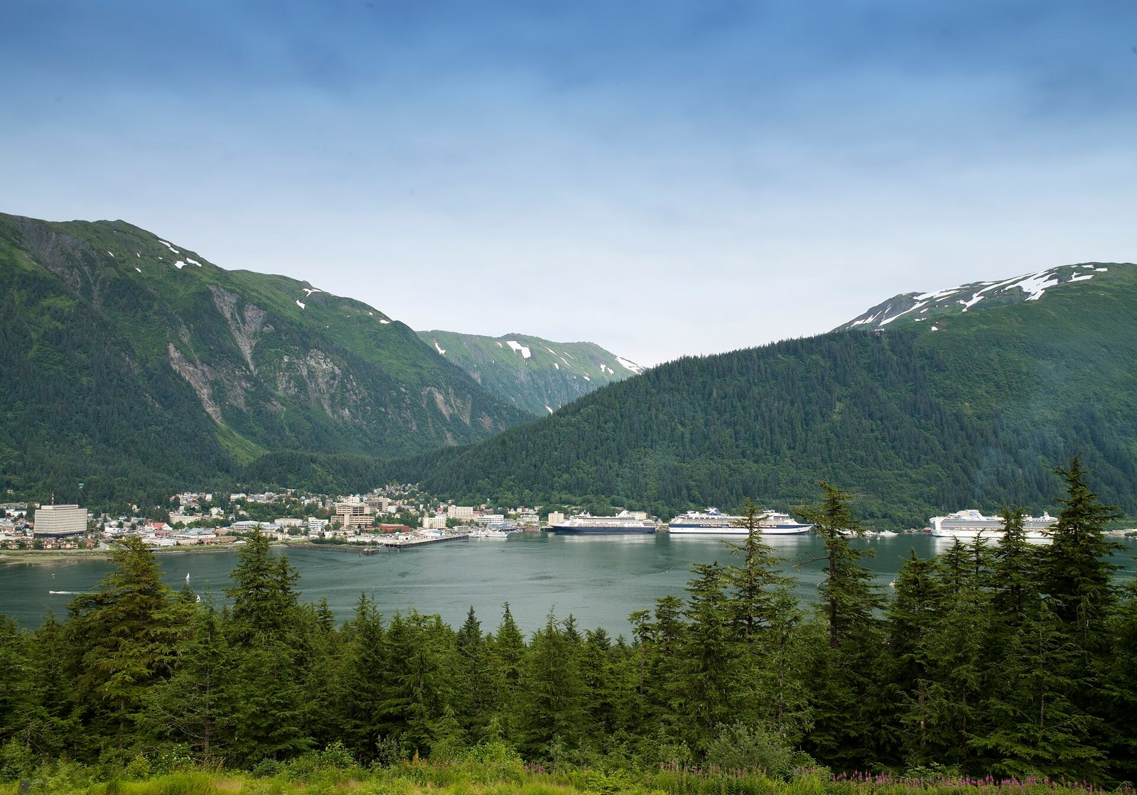 Rule would require attorney general's OK for Alaska agencies to sue or settle