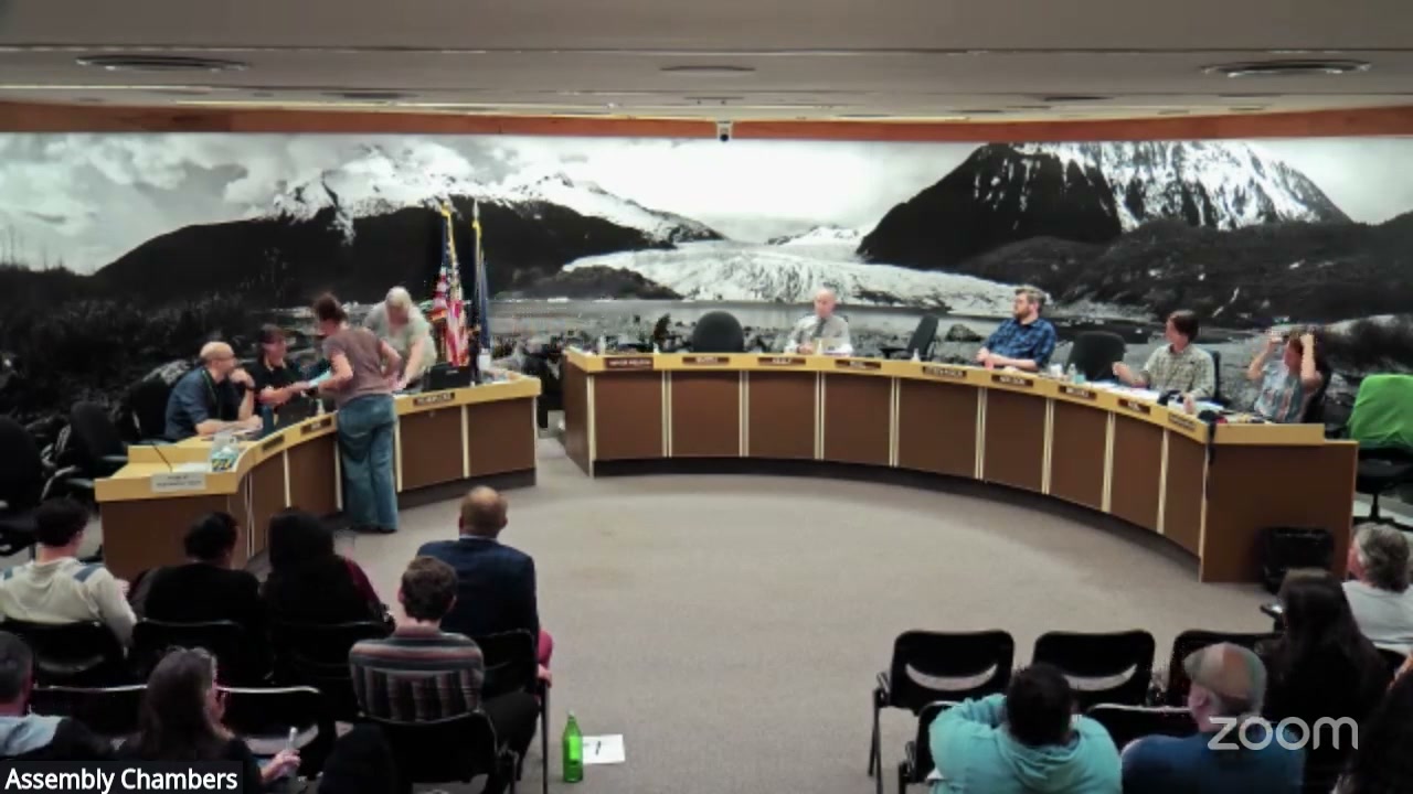 Juneau aging commission chair asks Assembly to fix or cancel paratransit contract