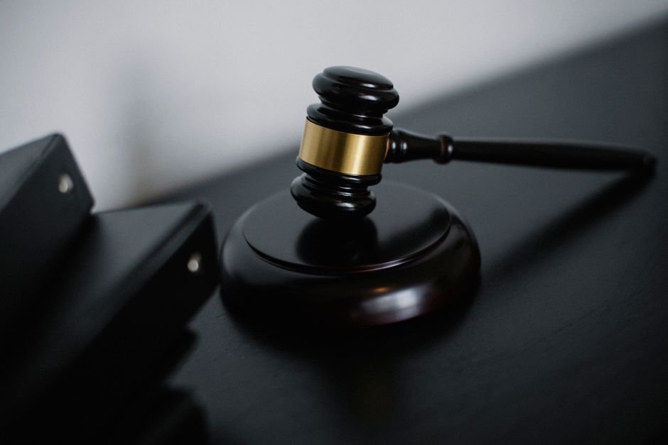 Federal judge convicts Brian Smith, serving time for two murders, of lying to get citizenship